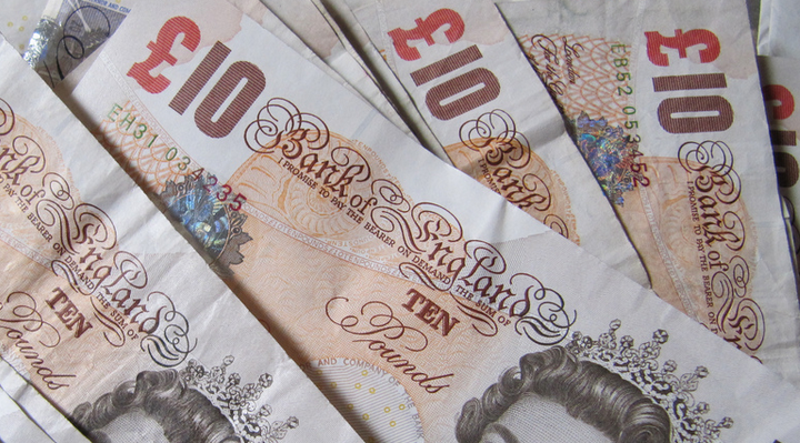 ten pound notes