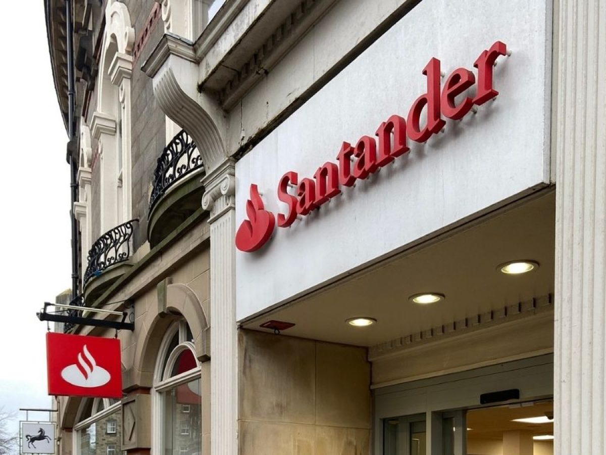 Santander's bank switch offer: Get £200 - Be Clever With Your Cash
