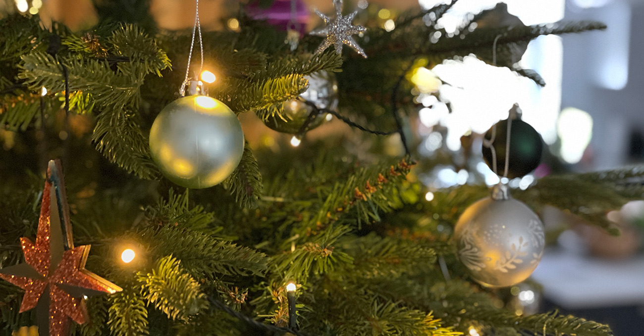 Don't make these expensive last-minute Christmas mistakes